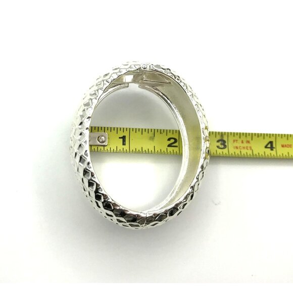 Vintage Textured Silver-Tone Bangle Bracelet Hammered Finish - Picture 5 of 5